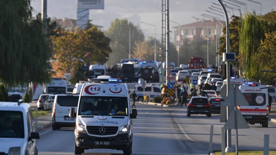 Futbol kulüpleri TUSAŞ’a yönelik terör saldırısını kınadı